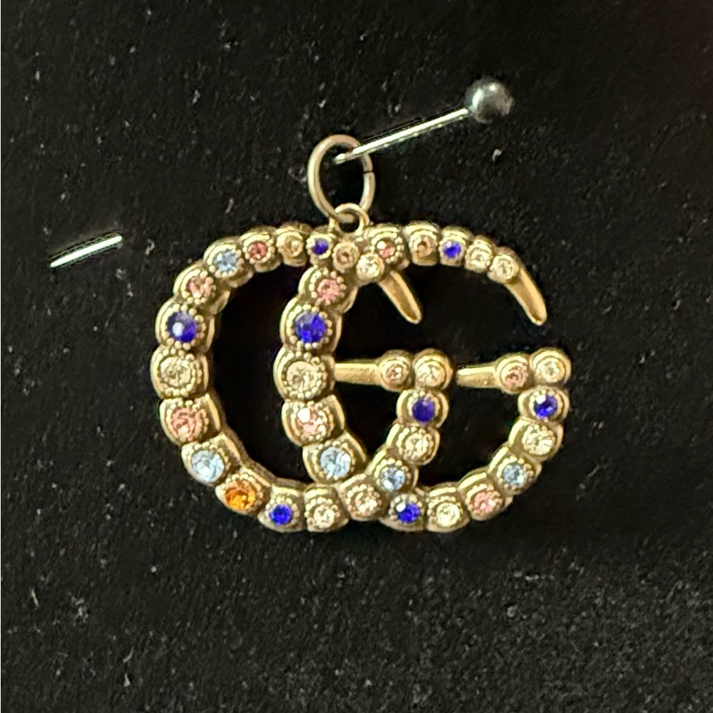 Brushed gold large Gucci pendant STUNNING